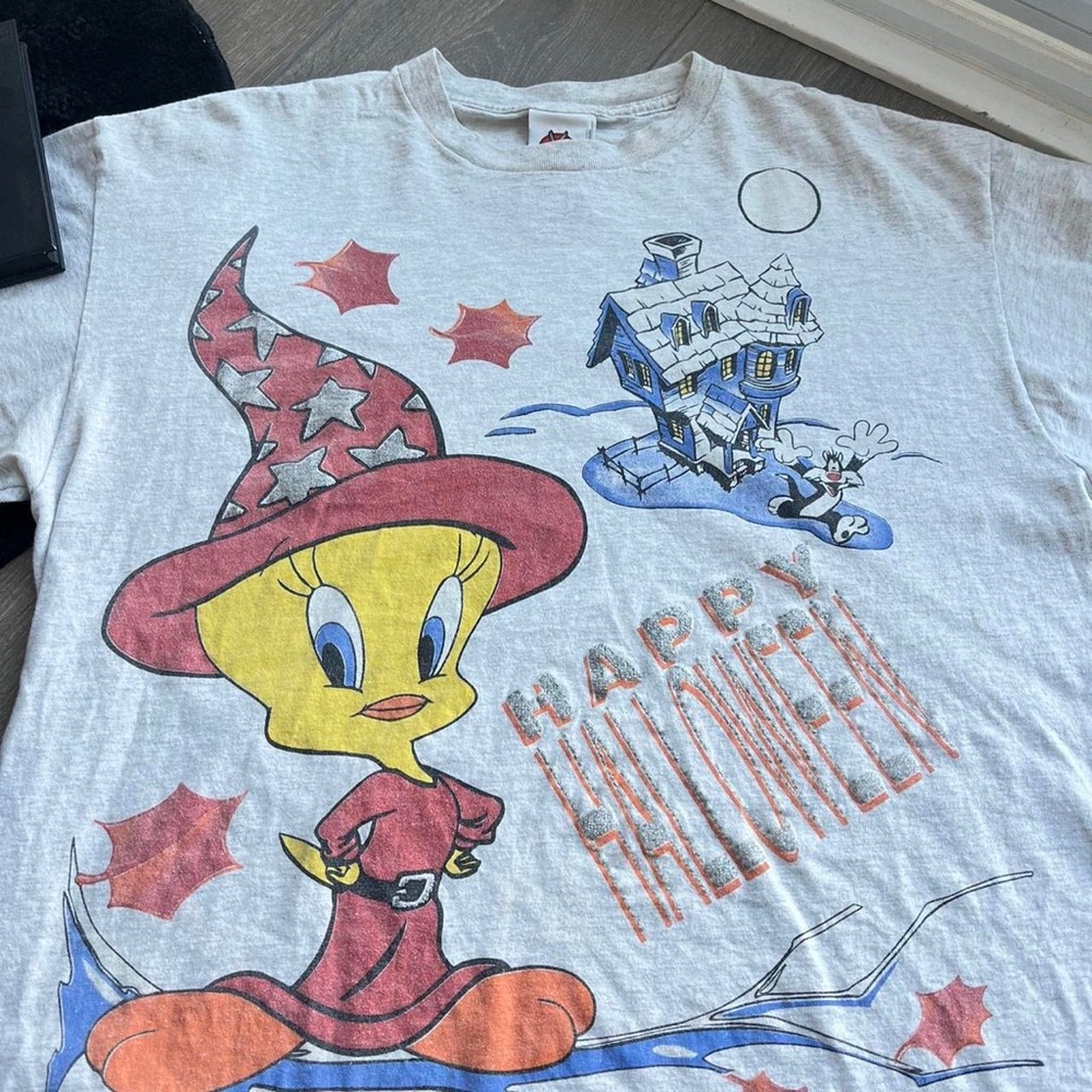 Vintage Looney tunes halloween tee